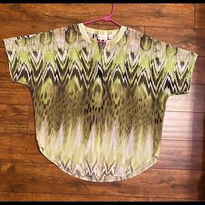 Chico’s top, Size 2, 100% polyester
